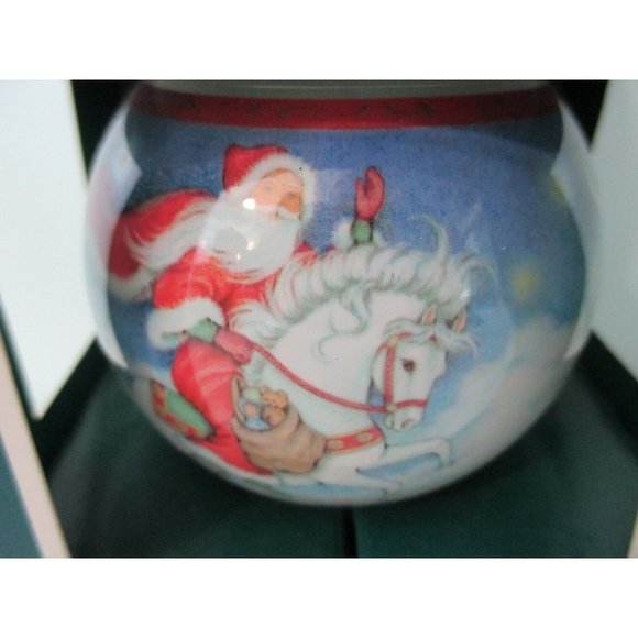 The Gift Bringers First Edition 1989 Hallmark Keepsake Ornament Glass Ball New - Picture 2 of 11